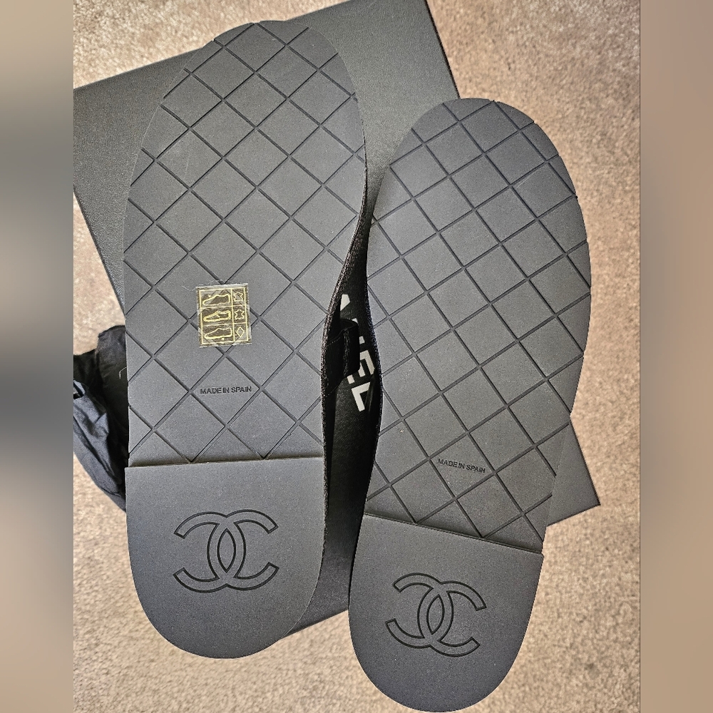 Chanel Mary Janes 24A Lambskin Captoe CC Turnlock 38 Black G45848 B17569 - Picture 5 of 8
